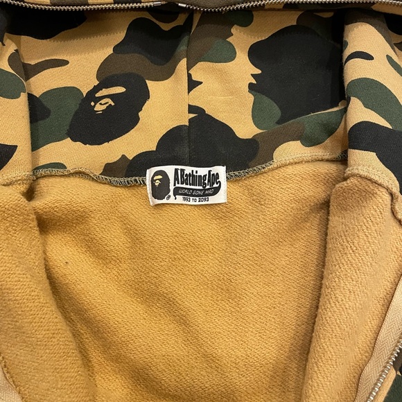 BAPE SWEATER HOODIE - Picture 4 of 4